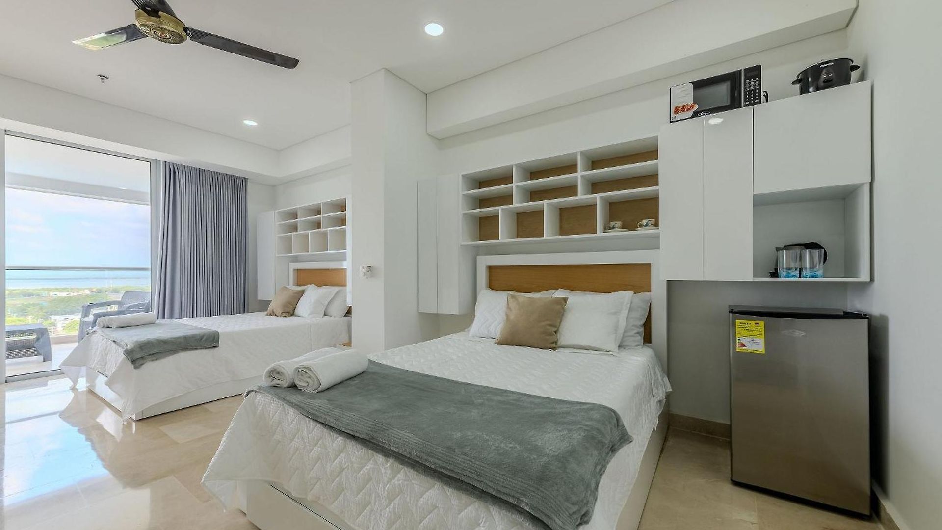Hotel 1133 *